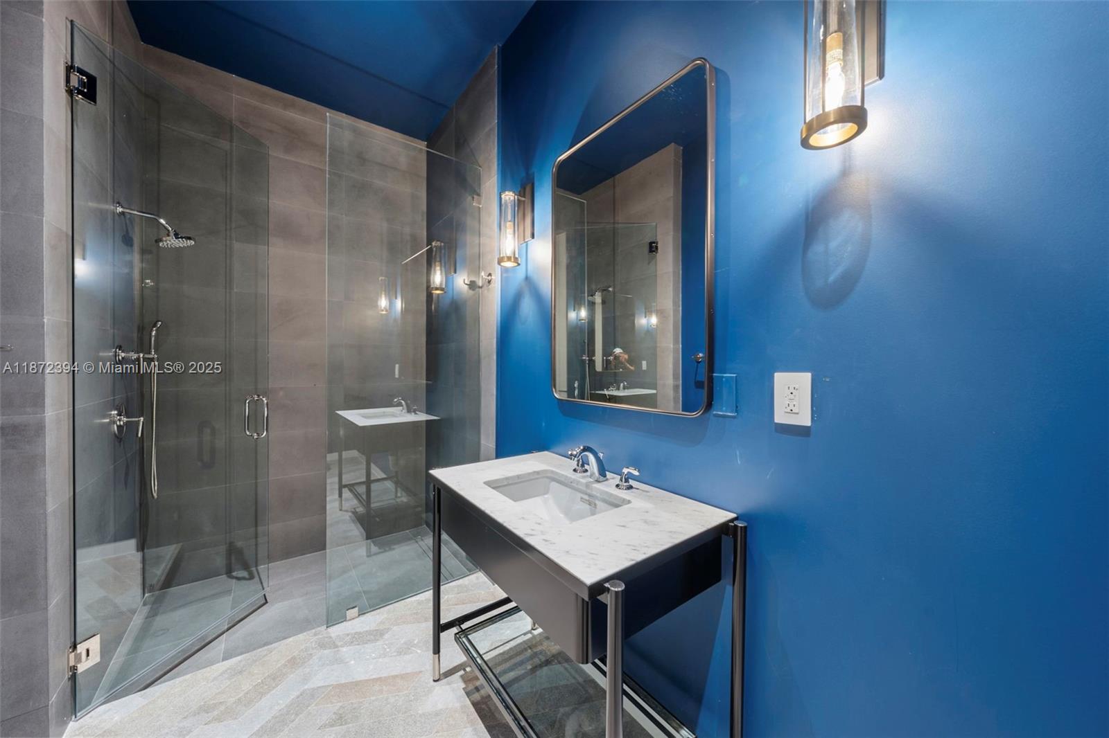 JOURNEYS END ESTATES - Residential