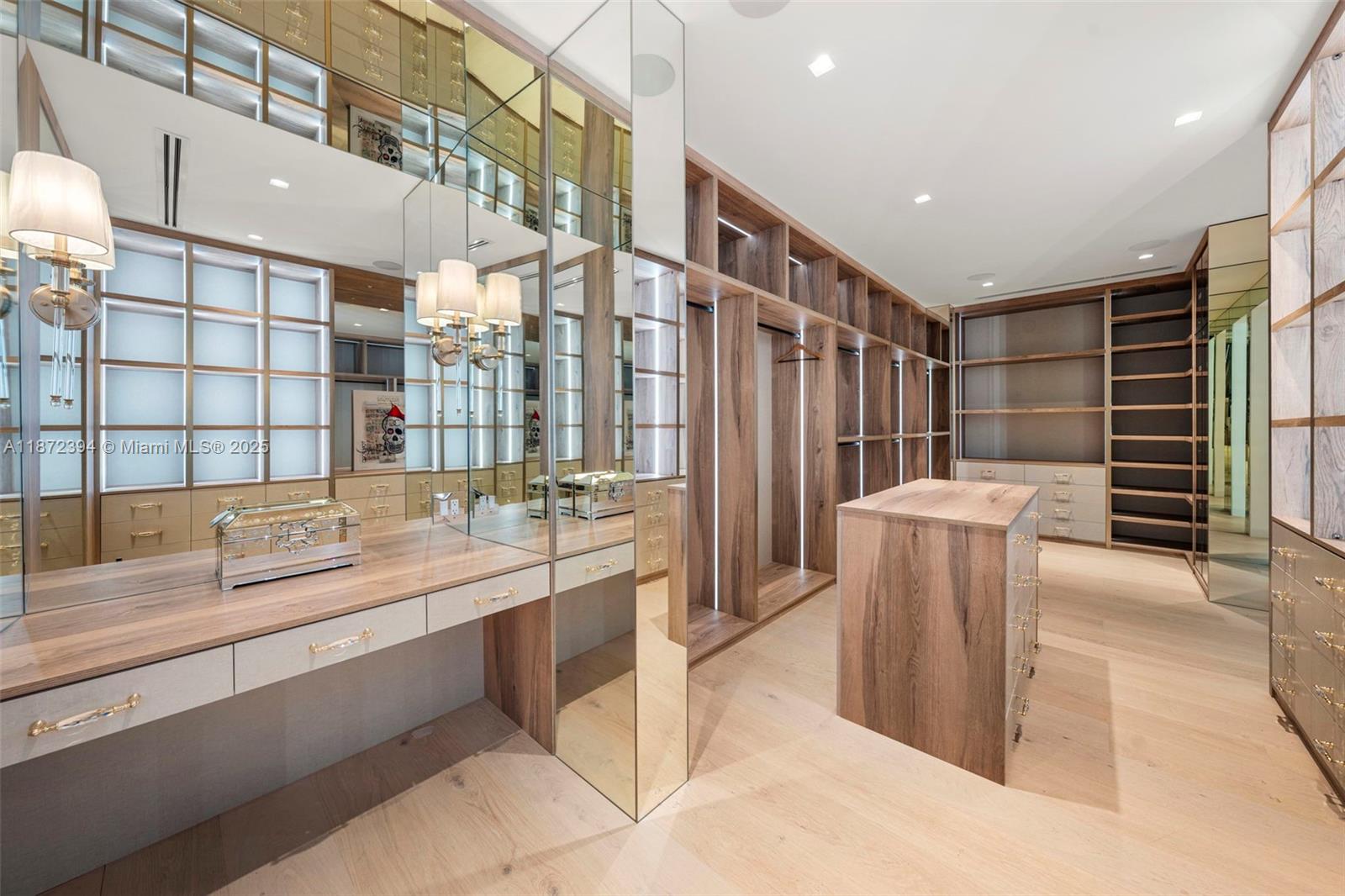 JOURNEYS END ESTATES - Residential