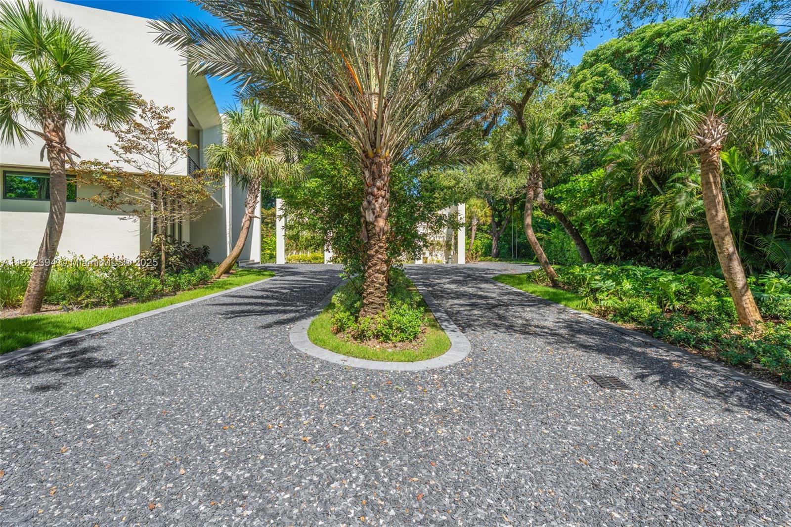 JOURNEYS END ESTATES - Residential