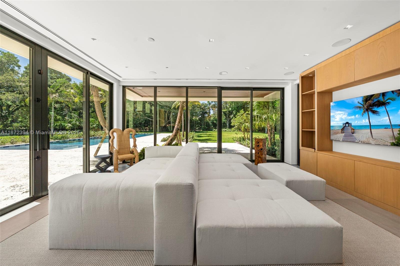 JOURNEYS END ESTATES - Residential