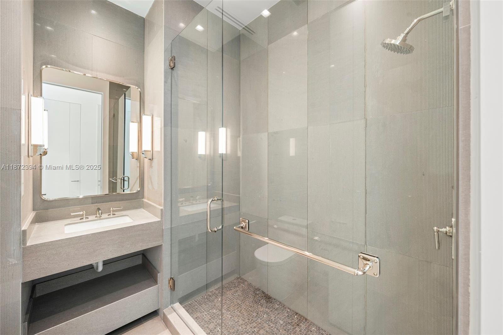 JOURNEYS END ESTATES - Residential