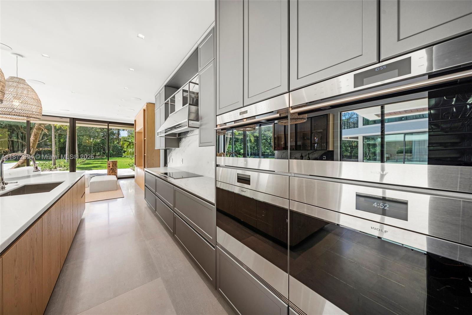 JOURNEYS END ESTATES - Residential