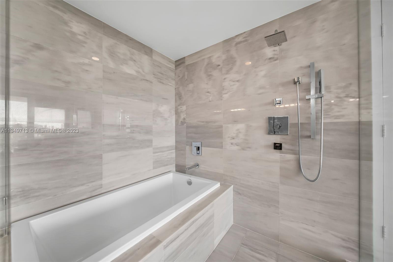 ISLAND VIEW ADDN - Residential