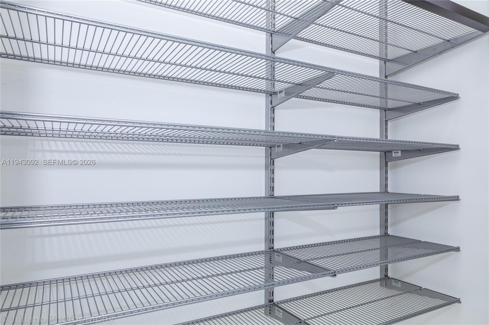 CARBONELL CONDO - Residential