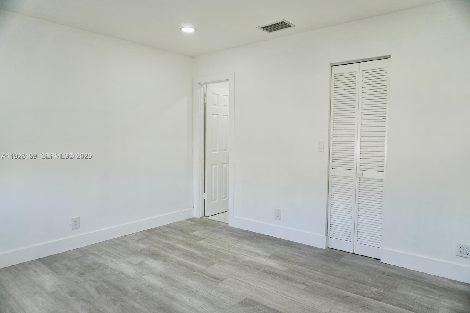 LAUDERDALE NORTH PARK SEC - Residential