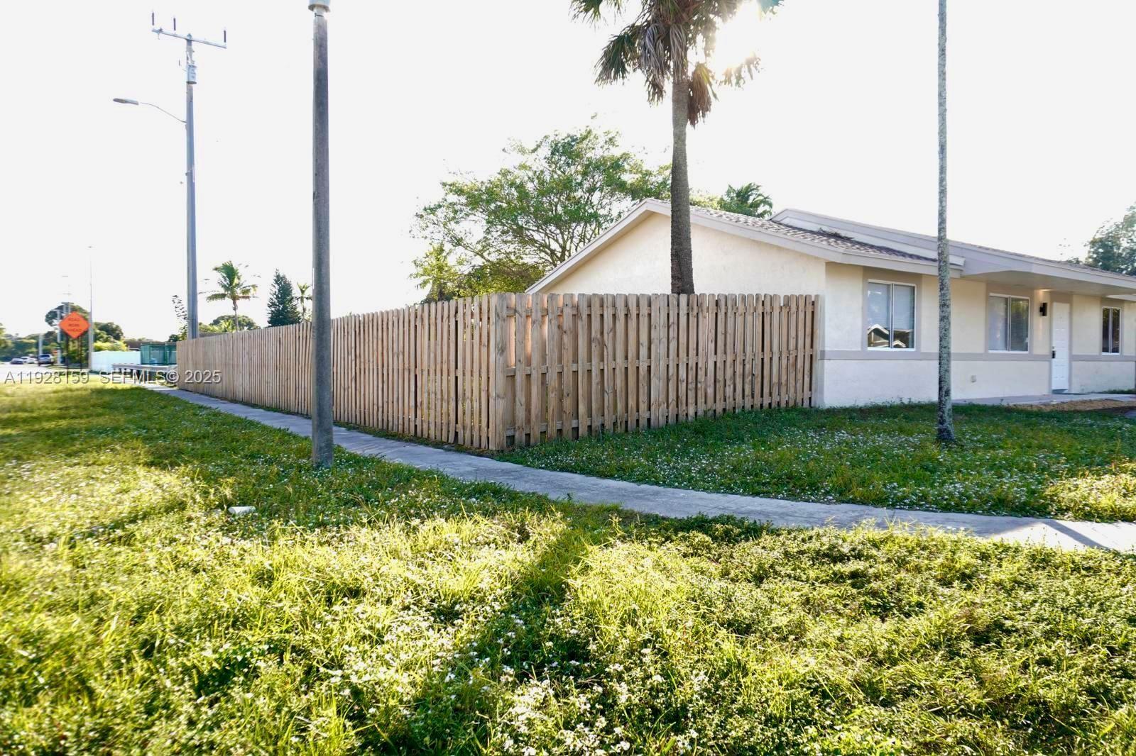 LAUDERDALE NORTH PARK SEC - Residential