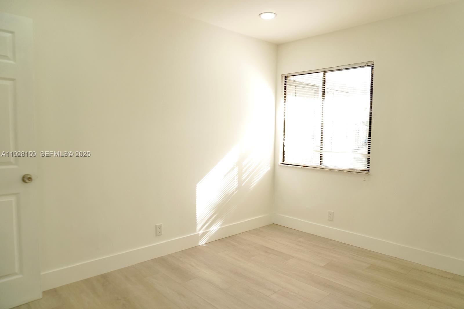 LAUDERDALE NORTH PARK SEC - Residential