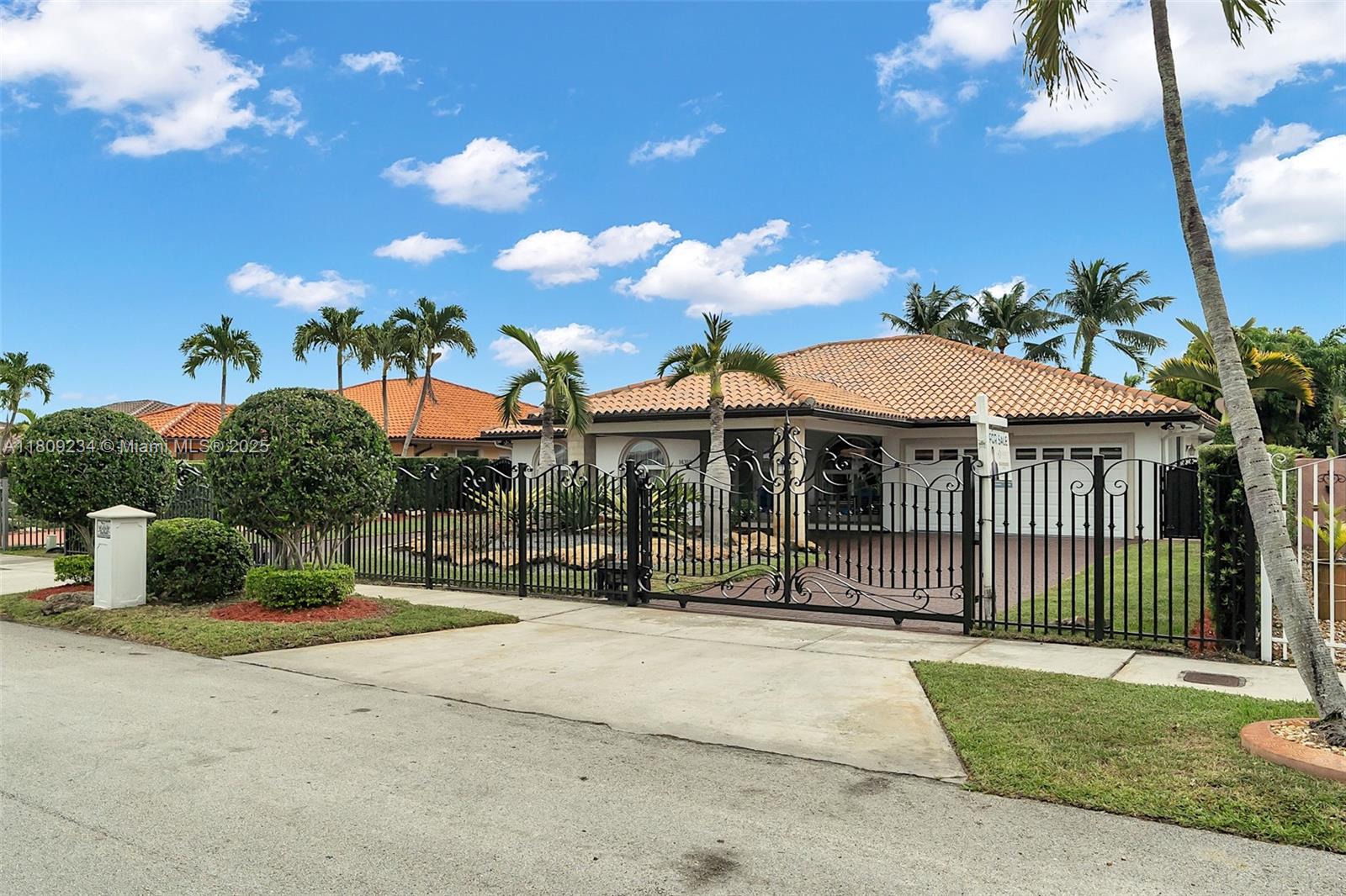 Property for Sale at 14318 Sw 17th St, Miami, Broward County, Florida - Bedrooms: 4 
Bathrooms: 3  - $1,299,000