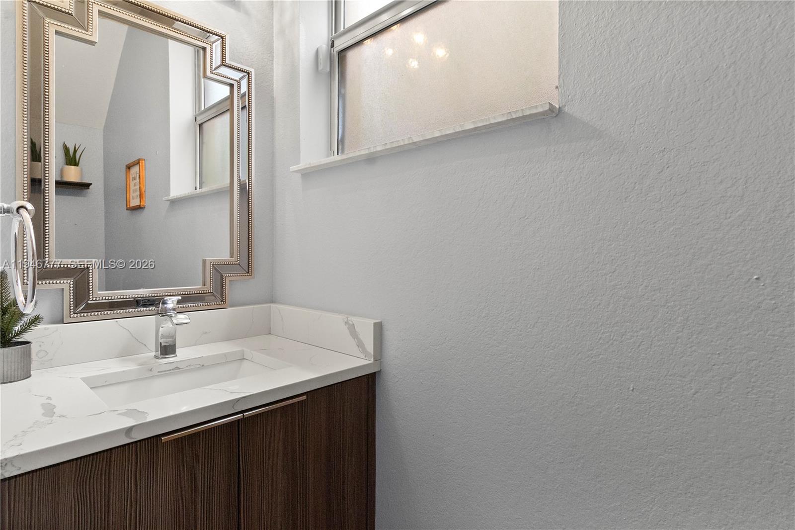 A B AT TAMIAMI TRAIL PHAS - Residential