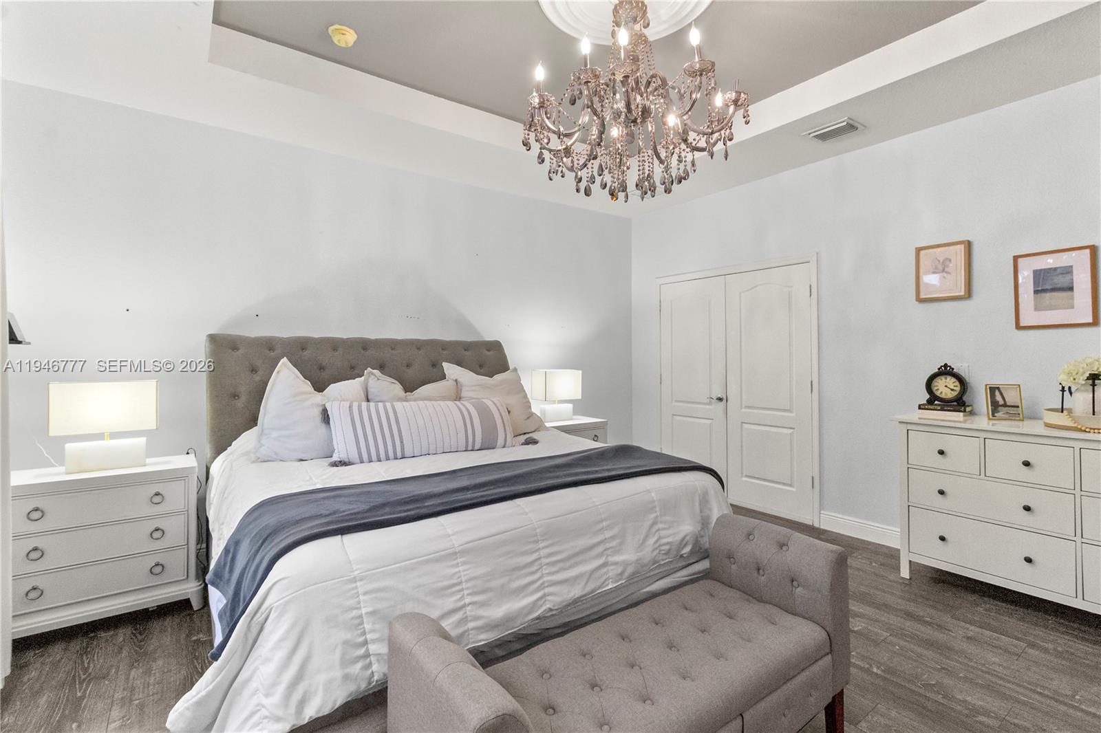 A B AT TAMIAMI TRAIL PHAS - Residential