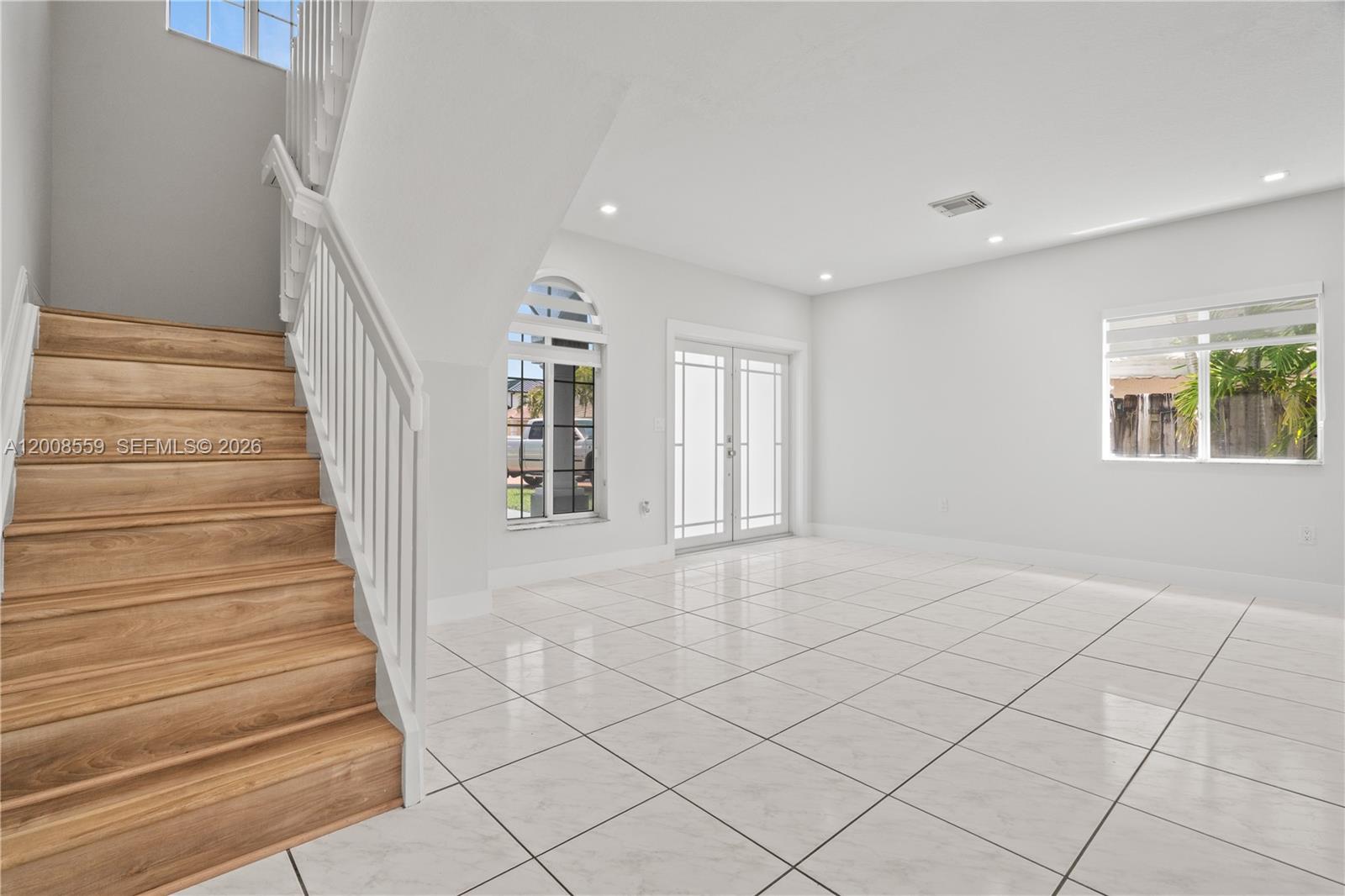 MONACO ESTATES AT KENDALL - Residential