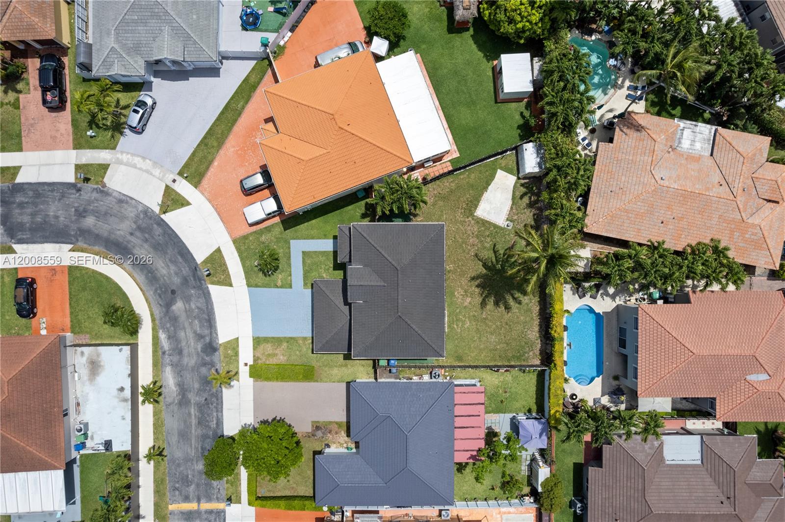 MONACO ESTATES AT KENDALL - Residential