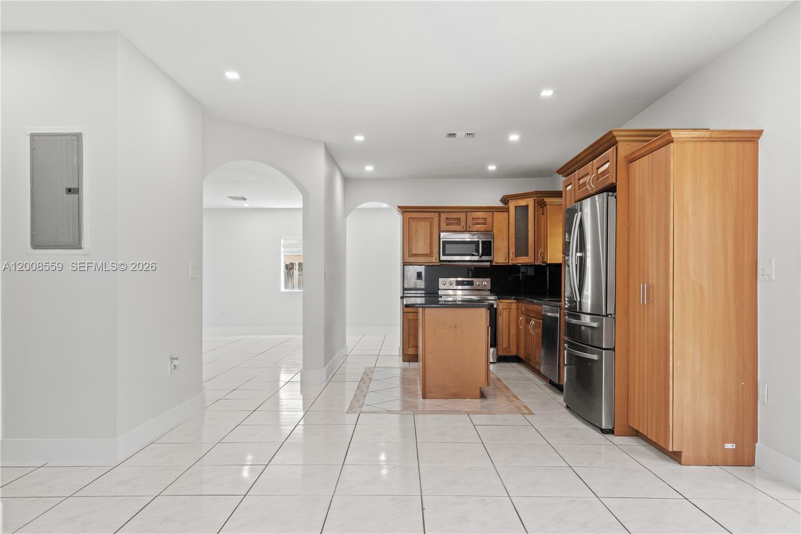 MONACO ESTATES AT KENDALL - Residential