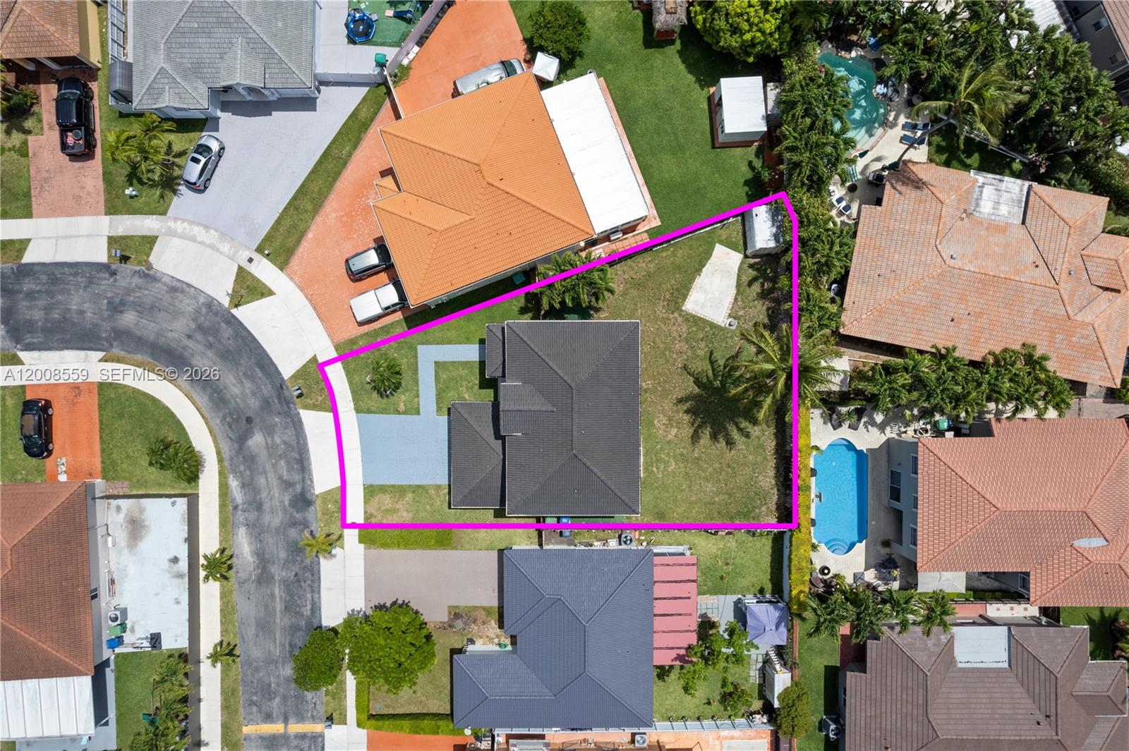 MONACO ESTATES AT KENDALL - Residential