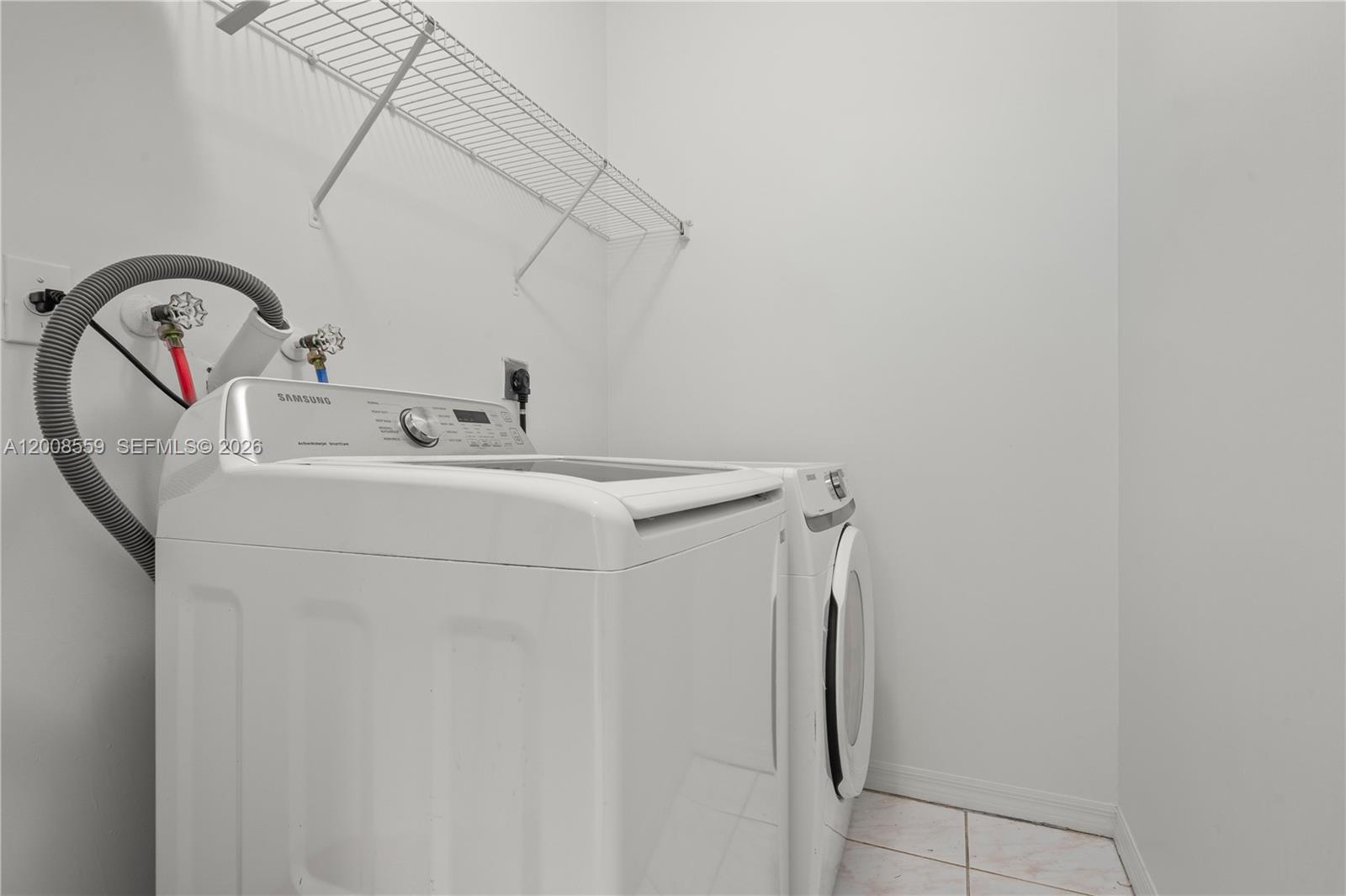 MONACO ESTATES AT KENDALL - Residential