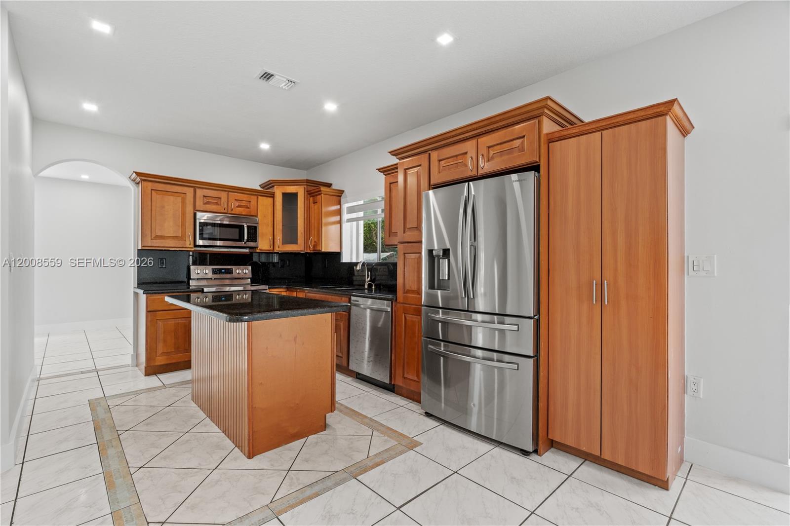 MONACO ESTATES AT KENDALL - Residential