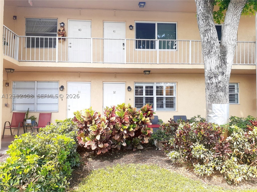 Photo of 2607 NE 8th Ave #32, Wilton Manors, FL 33334 (MLS # A12112458)