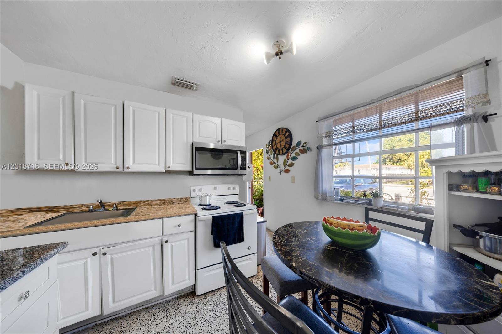 RIVERSIDE MANOR - Residential Income
