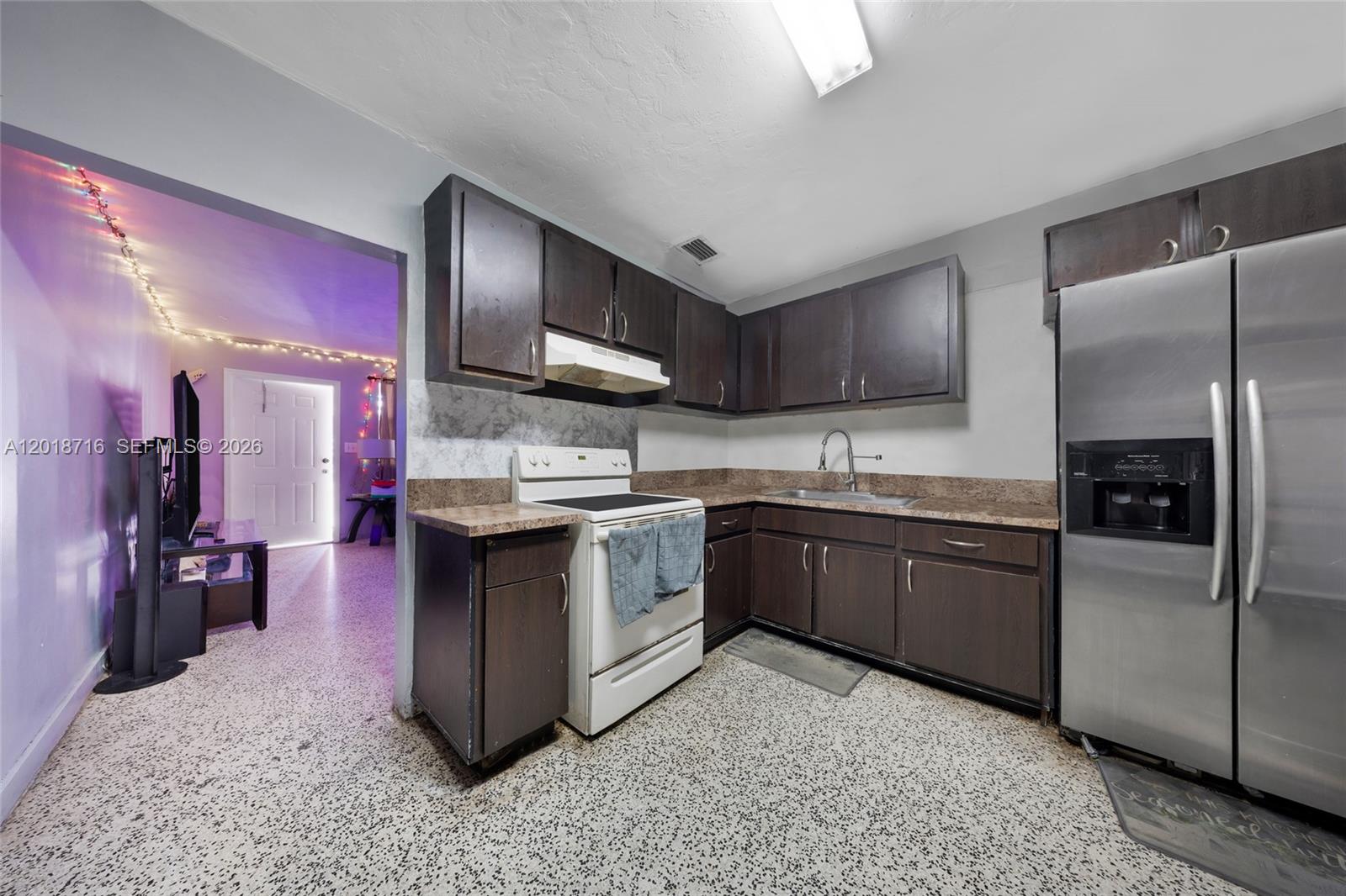 RIVERSIDE MANOR - Residential Income
