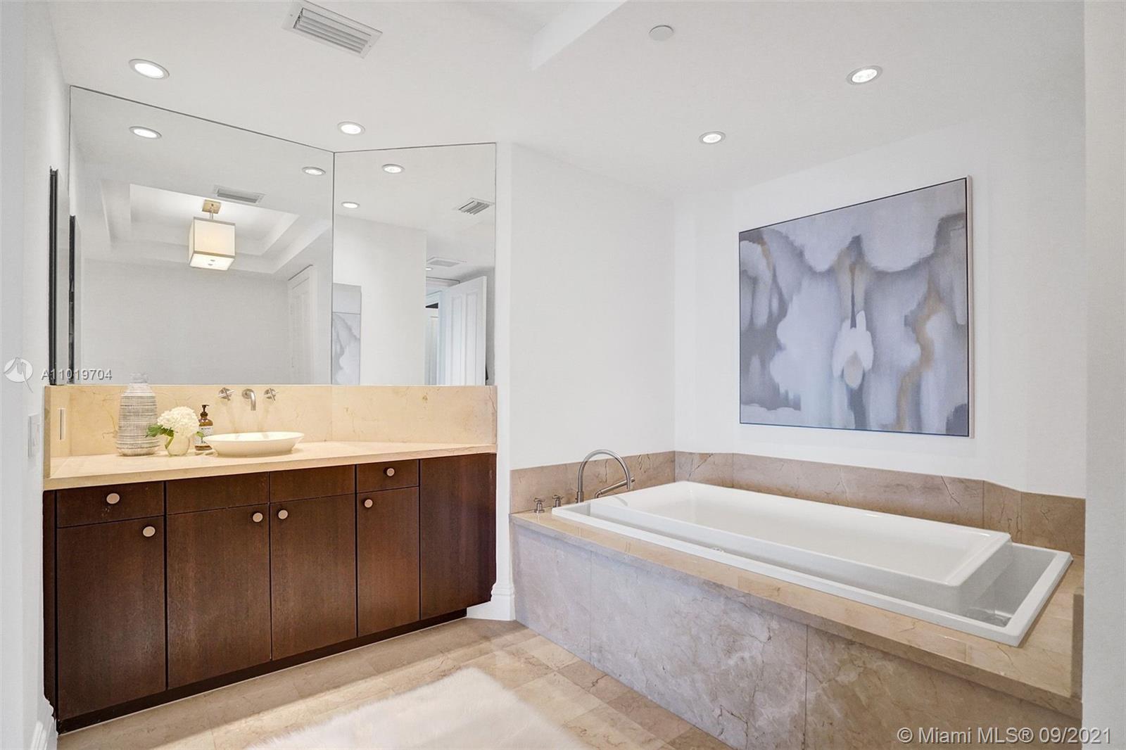 10295 COLLINS AVE RESDNTA - Residential