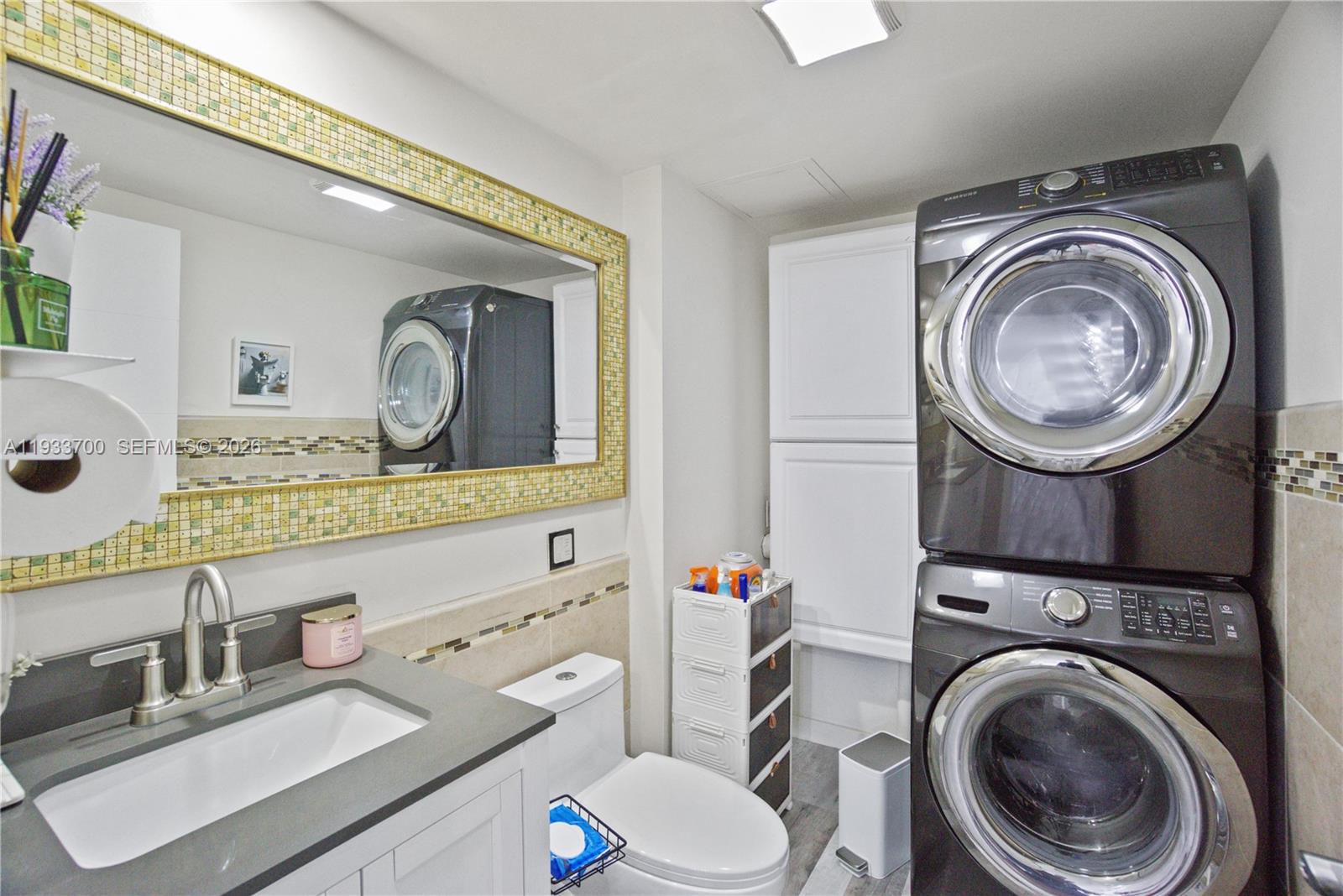 GLENWOOD TWNHS - Residential