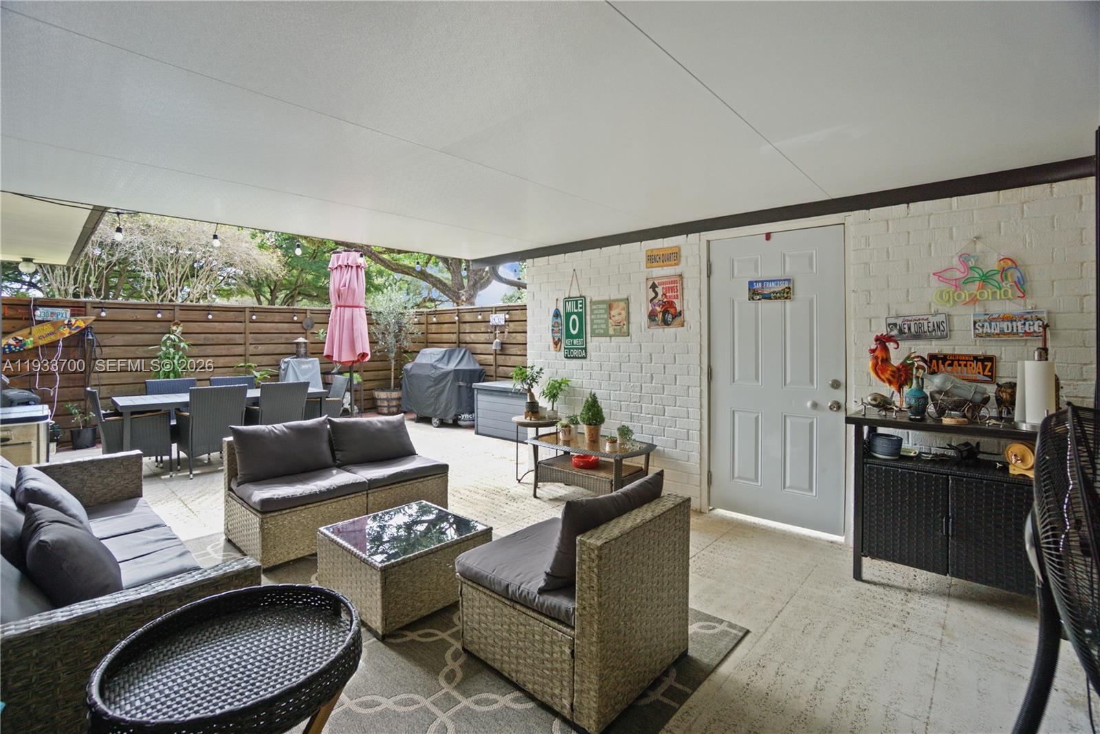 GLENWOOD TWNHS - Residential