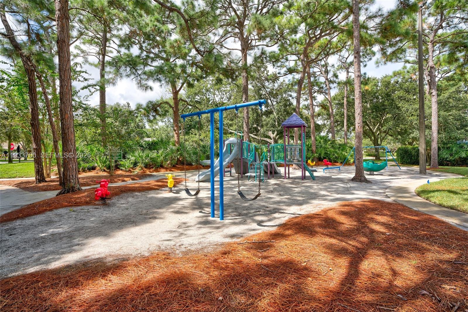 GLENWOOD TWNHS - Residential