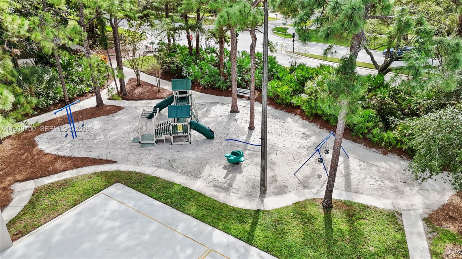 GLENWOOD TWNHS - Residential