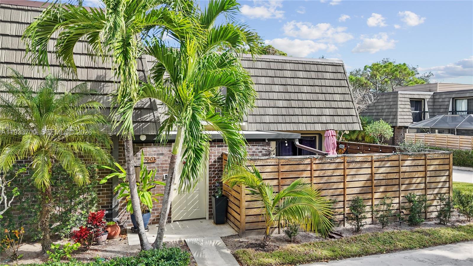 GLENWOOD TWNHS - Residential