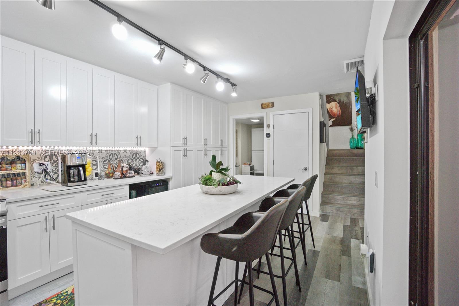 GLENWOOD TWNHS - Residential