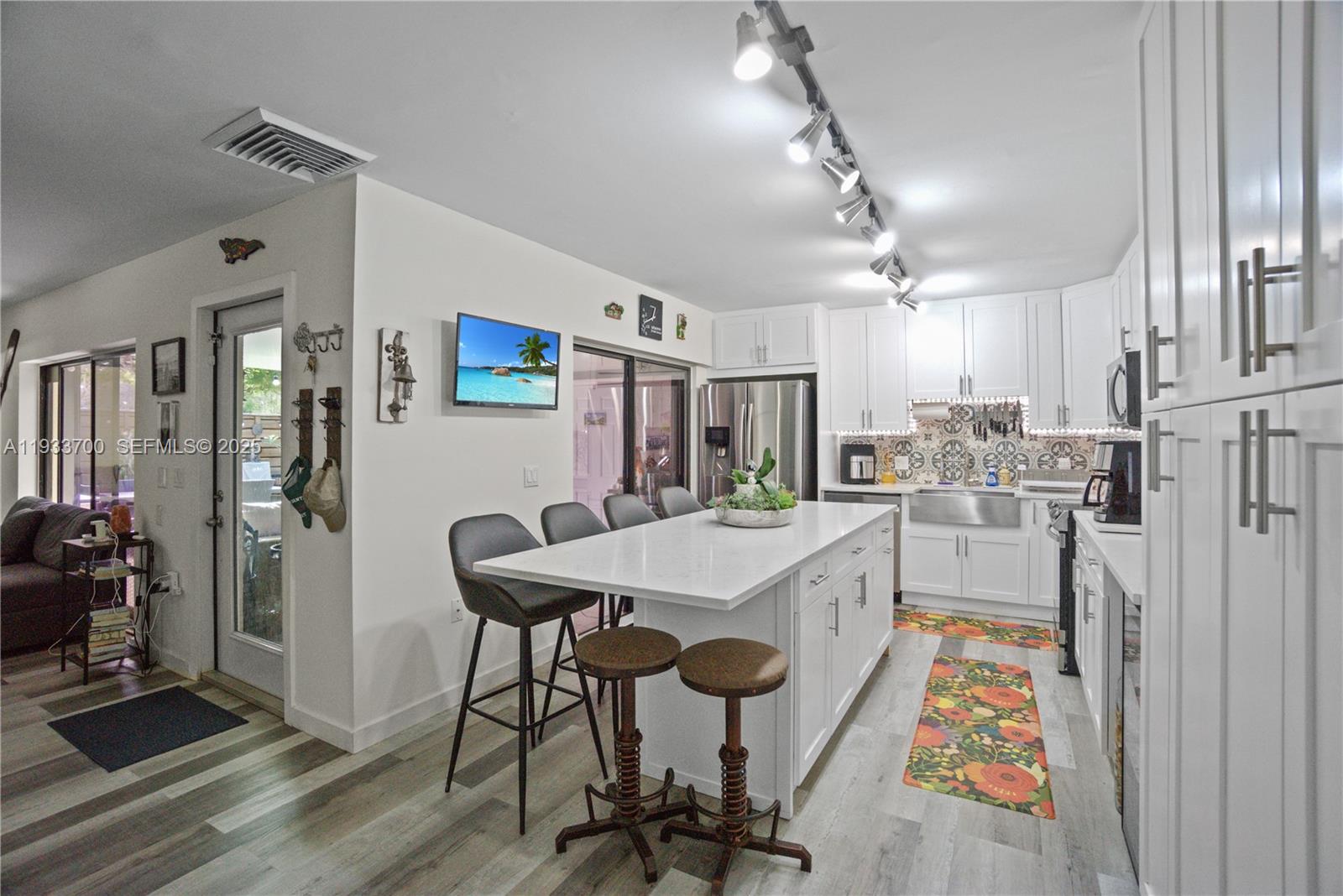 GLENWOOD TWNHS - Residential