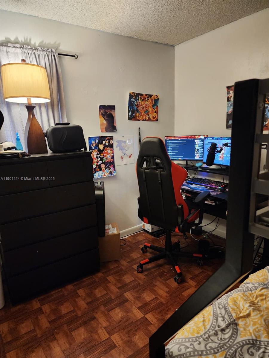 NEW PARK TOWERS CONDO - Residential Lease