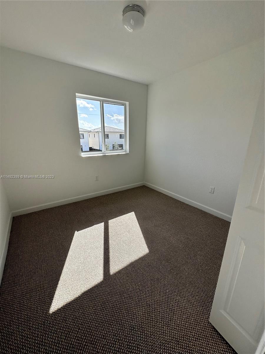 FOREST PARK VILLAS - Residential Lease