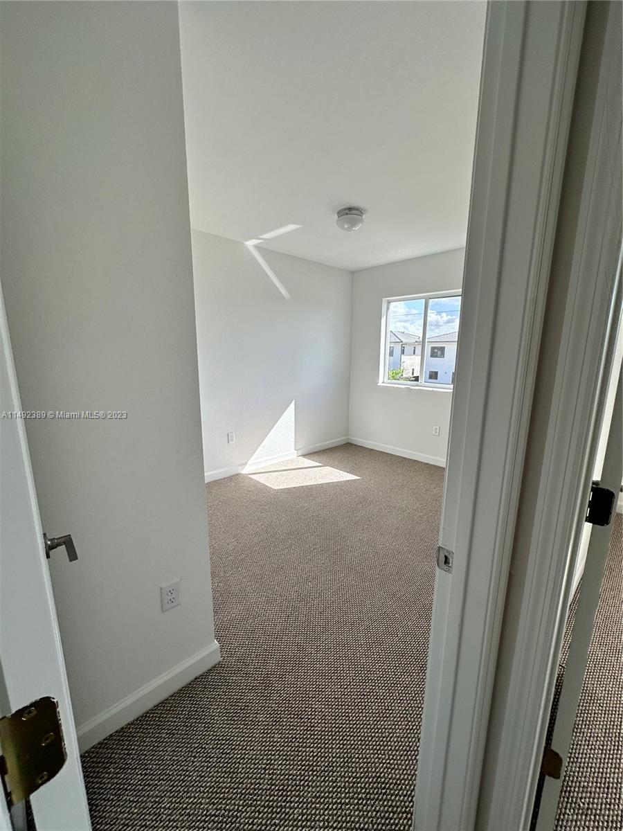 FOREST PARK VILLAS - Residential Lease