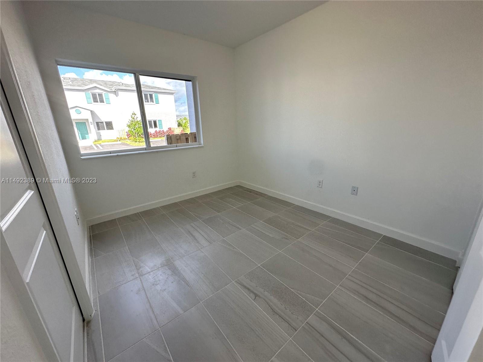 FOREST PARK VILLAS - Residential Lease