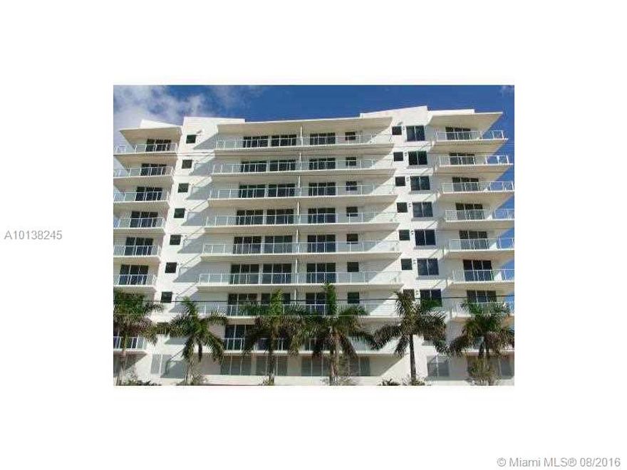 Beautiful Ocean Front Condo2/Den/3 Baths. Boutique building. Valet Parking Only. Please allow 48 hours for appts.