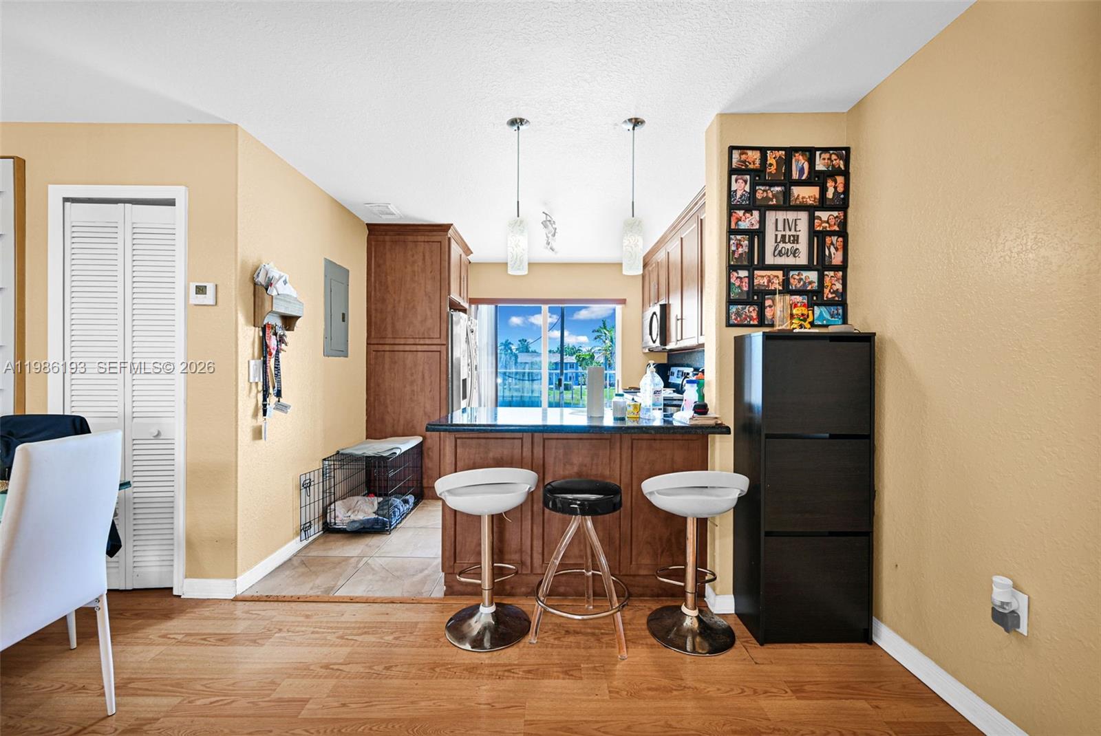 DORAL GRAND CONDO - Residential