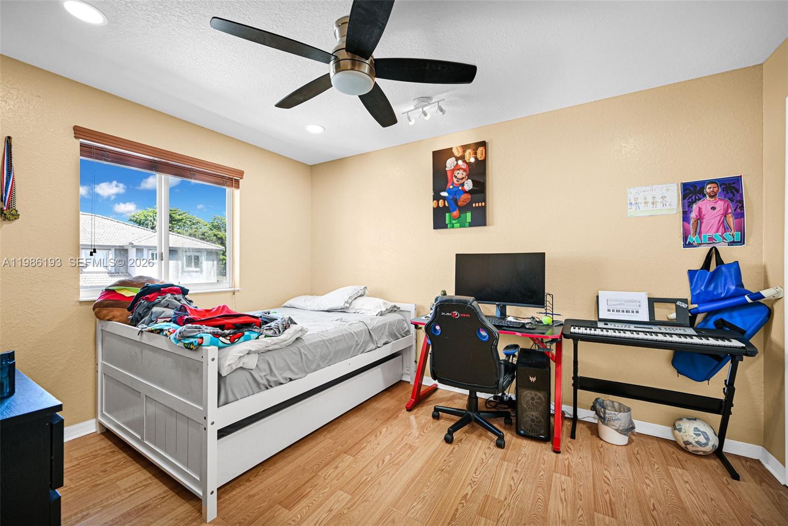 DORAL GRAND CONDO - Residential