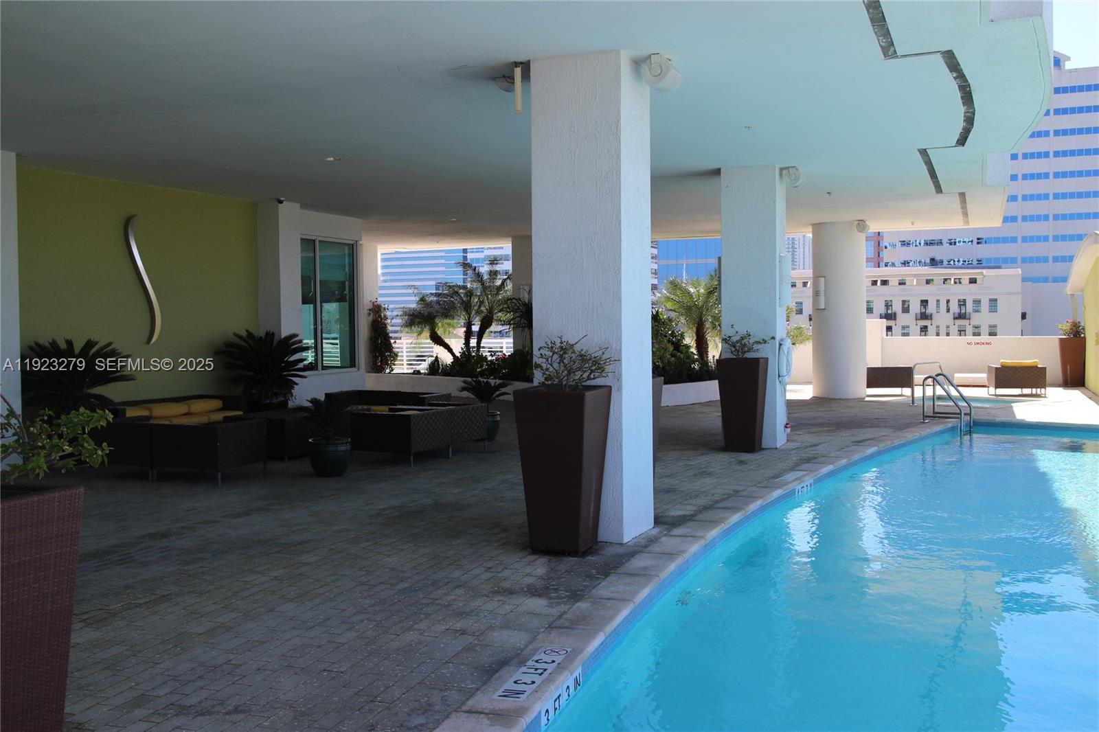 STRADA 315 CONDO - Residential