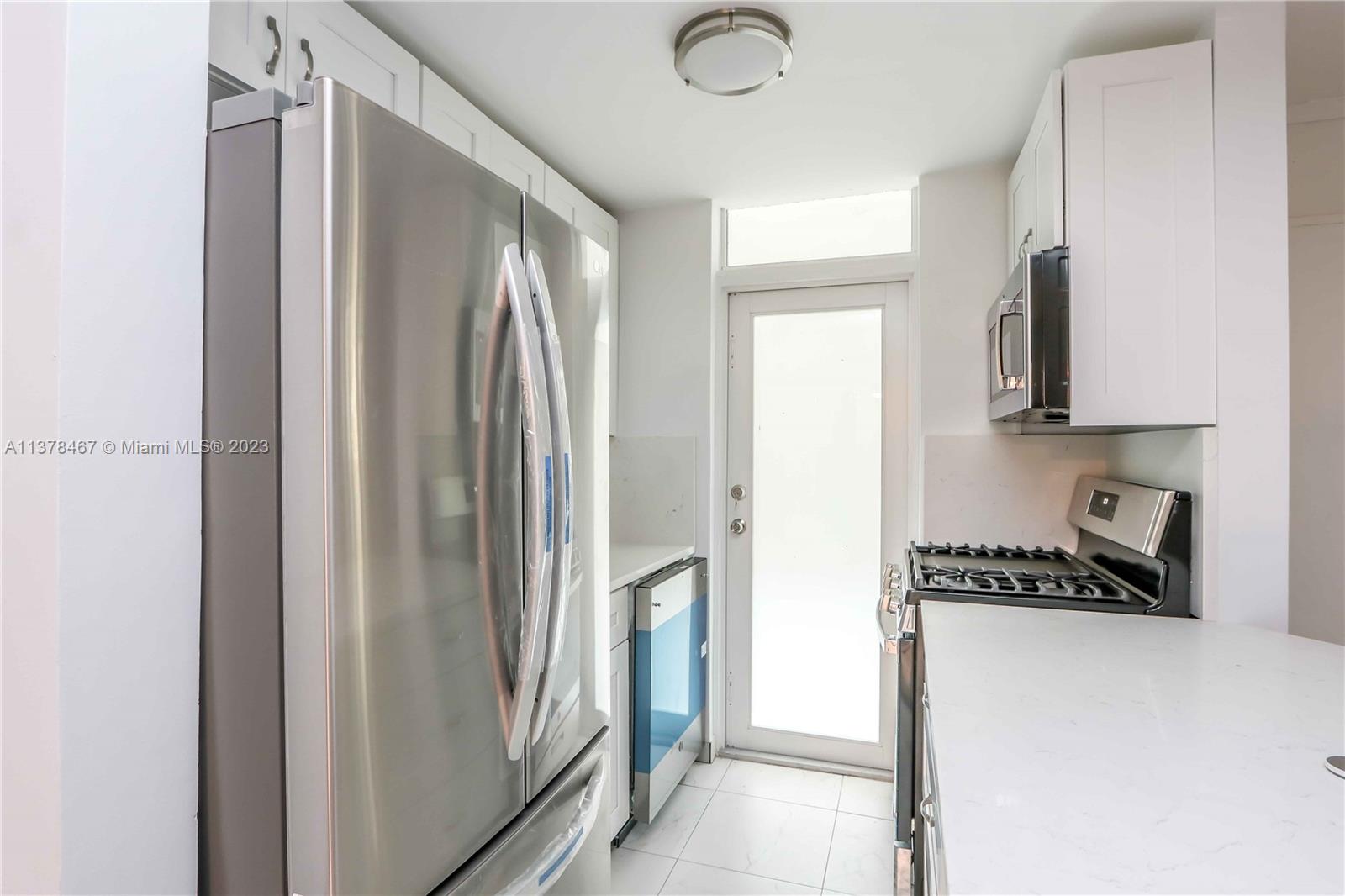 921 JEFFERSON AVE CONDO - Residential Lease
