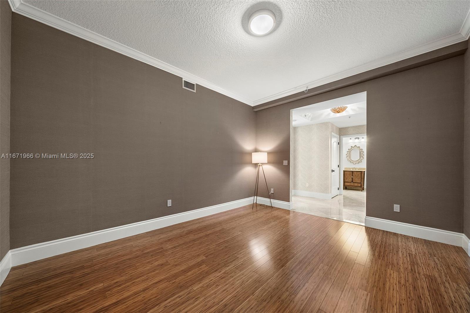 801 S Olive Avenue 602