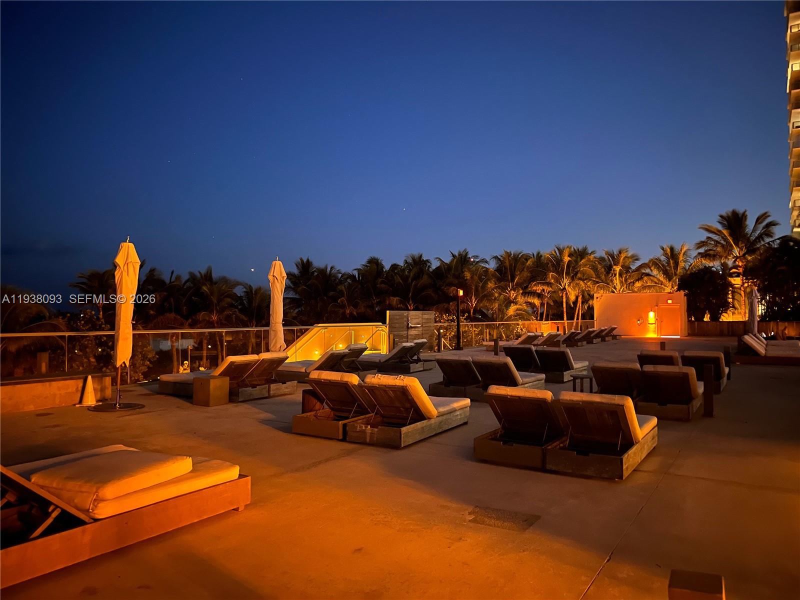 RONEY PALACE CONDO - Residential