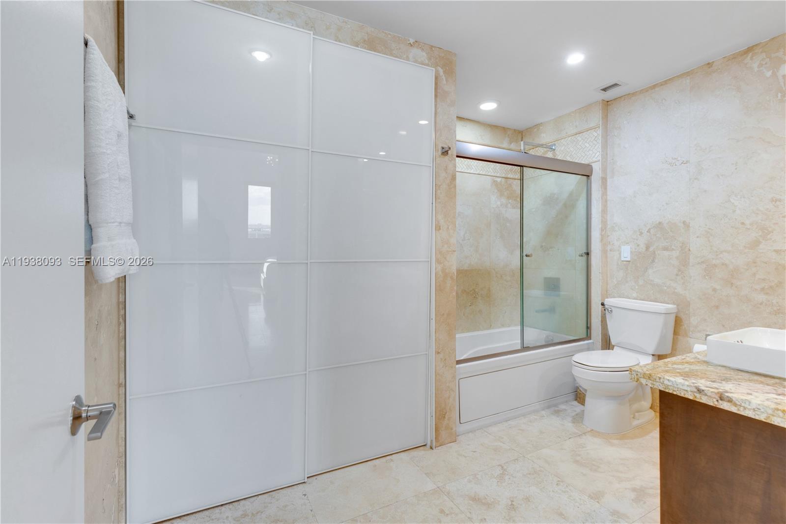 RONEY PALACE CONDO - Residential