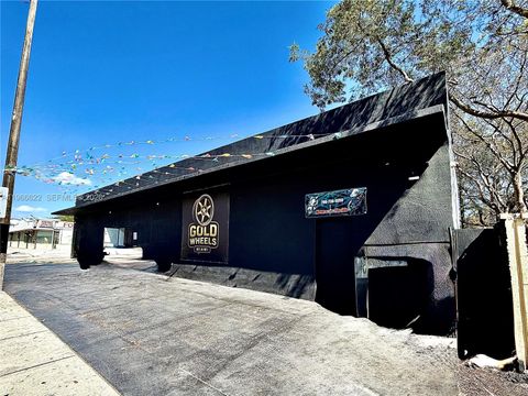 4699 NW 27th Ave Miami FL 33142