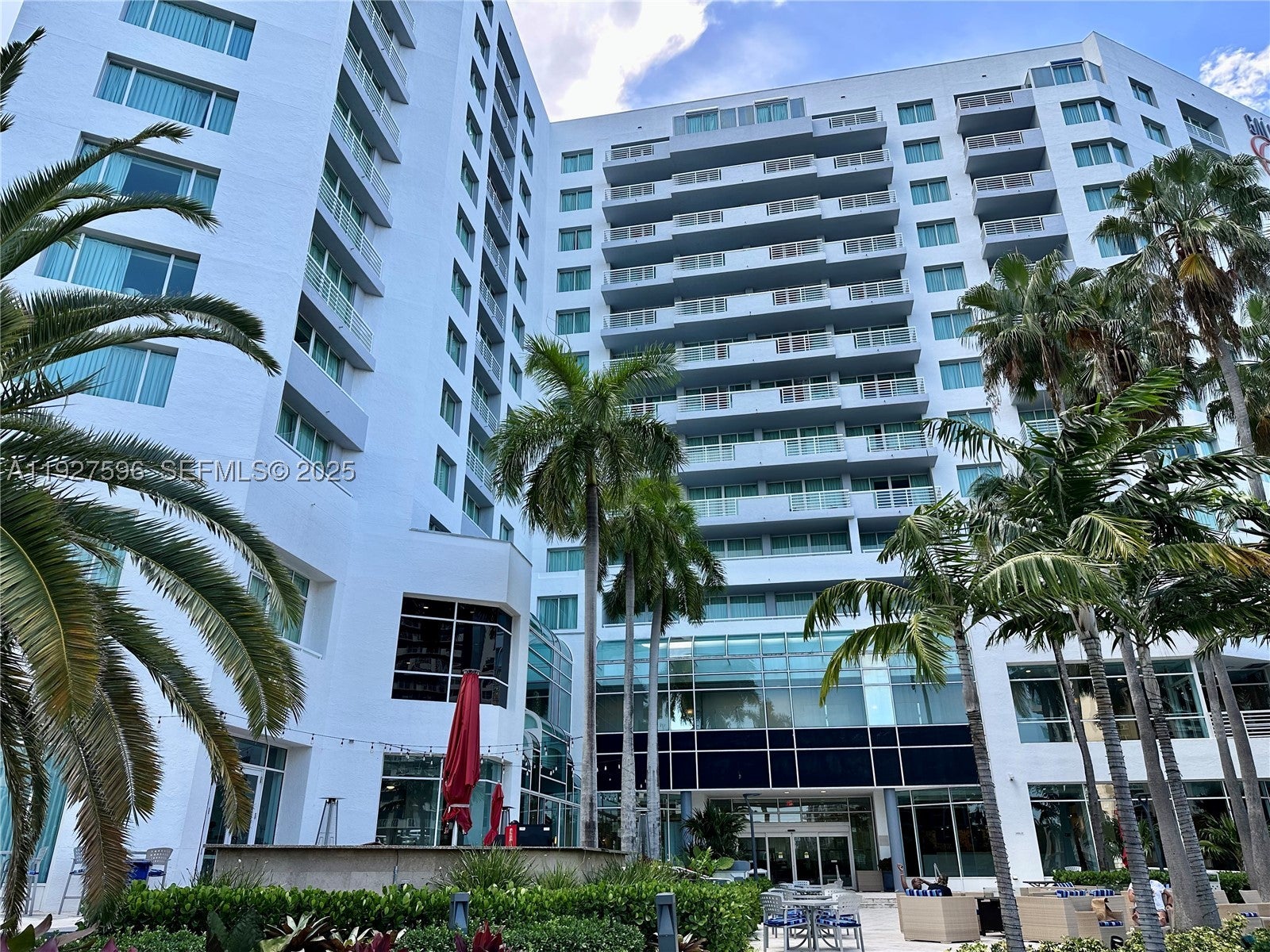 2670 E Sunrise Blvd 311