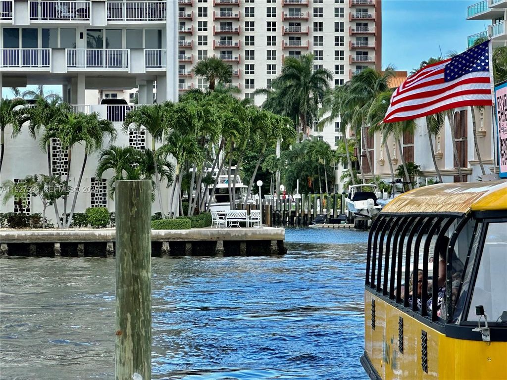 Photo of 2670 E Sunrise Blvd #311, Fort Lauderdale, FL 33304 (MLS # A11927596)