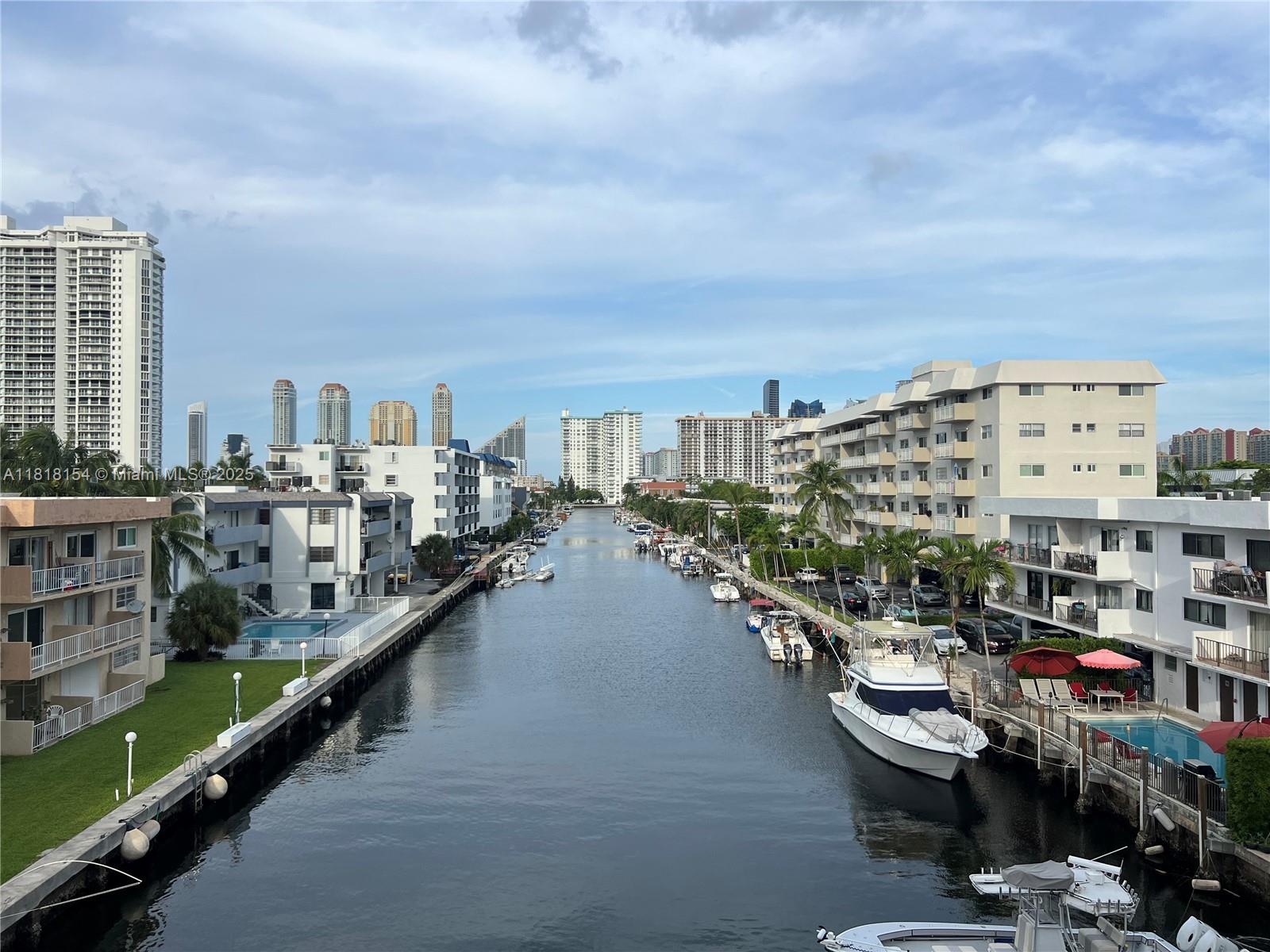17051 Ne 35th Ave 310, North Miami Beach, Miami-Dade County, Florida - 2 Bedrooms  
2 Bathrooms - 
