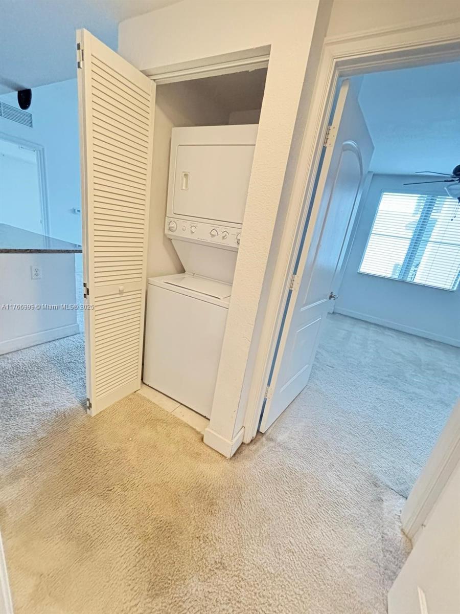 RADIUS CONDO - Residential