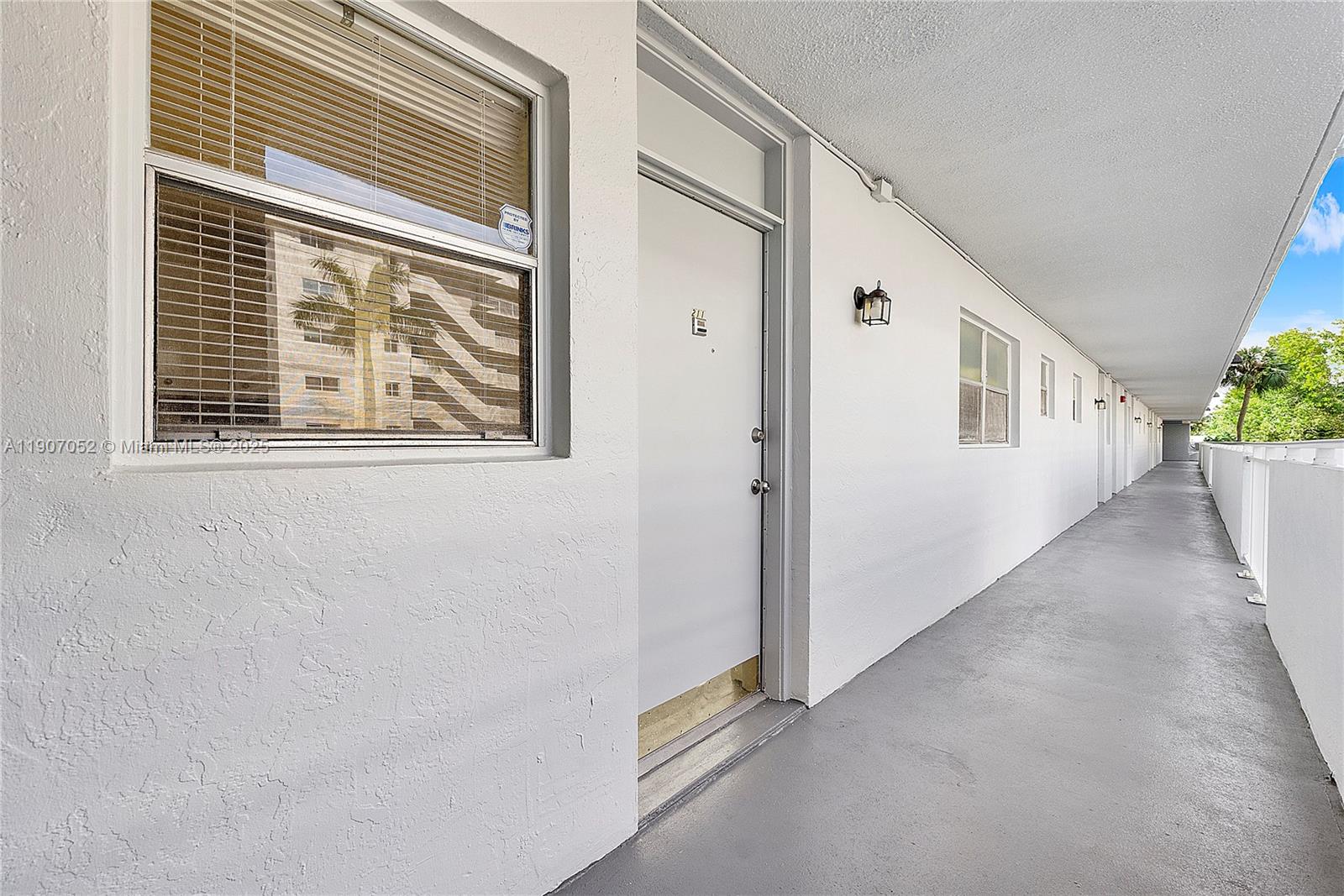 EDEN ISLES CONDO # 4 - Residential Lease