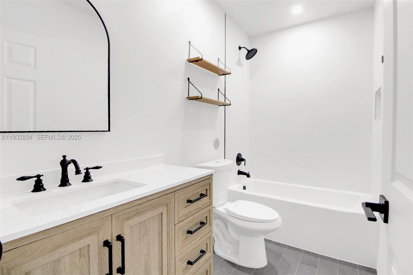 CAZADORES COVE - Residential Lease